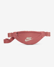 Load image into Gallery viewer, Nike Heritage
