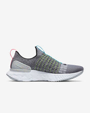 Load image into Gallery viewer, Nike React Phantom Run Flyknit 2
